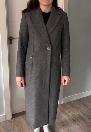Abrigo largo de lana gris