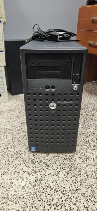 Server Dell + 3 stampanti Oki/Samsung, Sai, ecc.