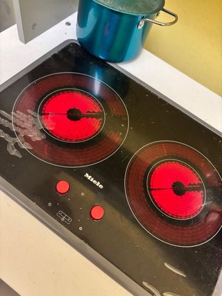 Cocina de madera Miele para niñ@s y accesorios