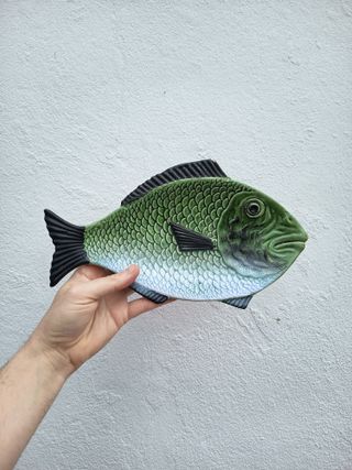 Plato de pez, cerámica de Portugal