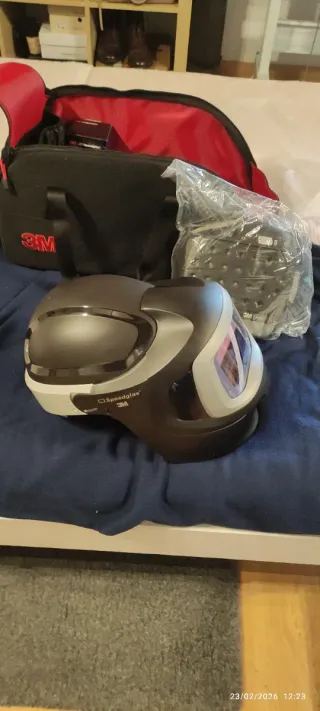 Careta de soldar 3M nueva