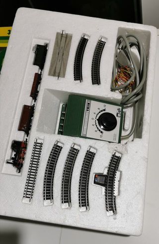 MINITRIX Kit Iniciación tren eléctrico escala N