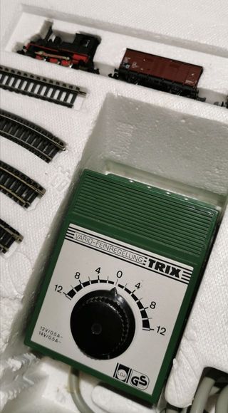 MINITRIX Kit Iniciación tren eléctrico escala N