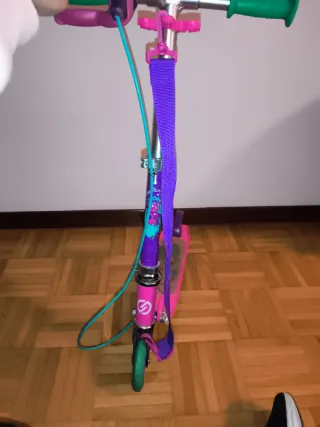 Patinete infantil rosa y morado