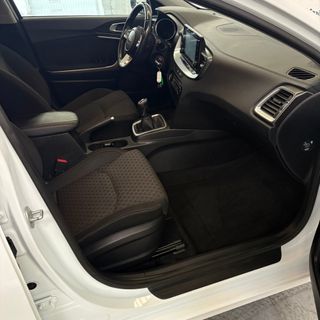 Kia Ceed 1.0 T-GDi 74kW (100CV) Drive