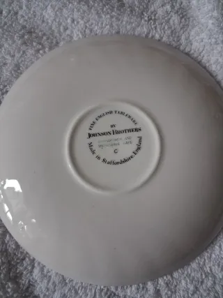 Tazza e piattino in porcellana inglese