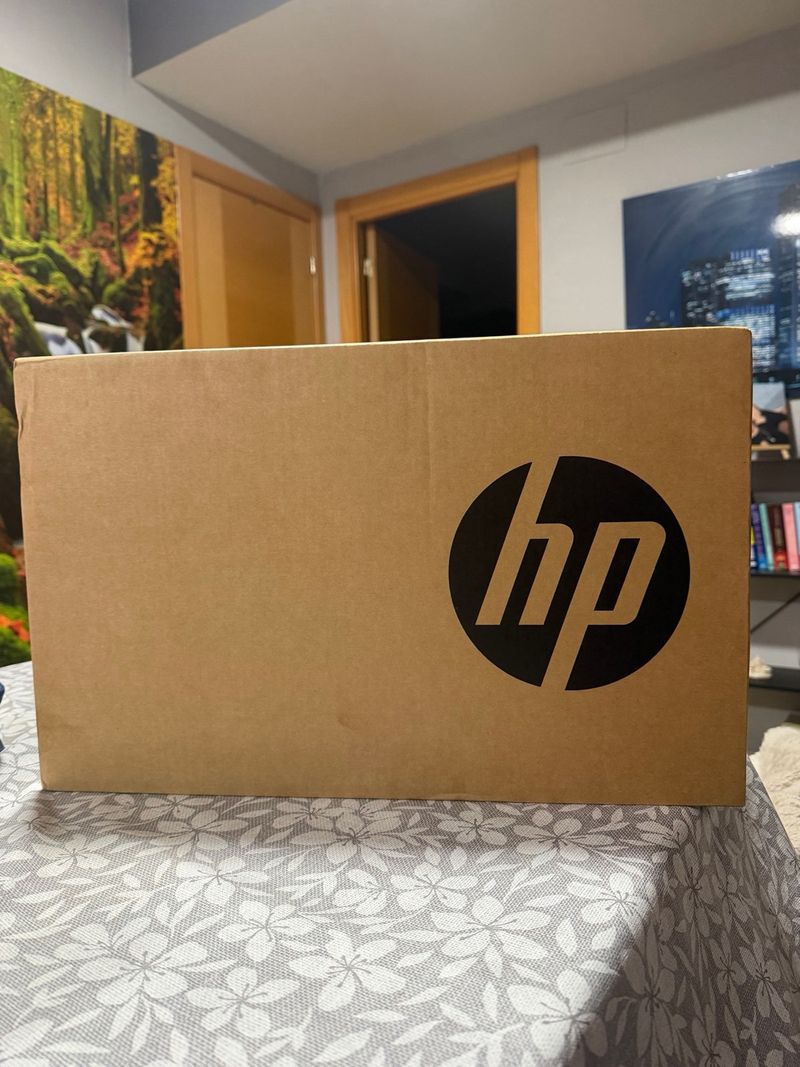 Portátil HP 15-fd0402ns