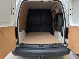 Volkswagen Caddy 4x4 Furgon 122 CV