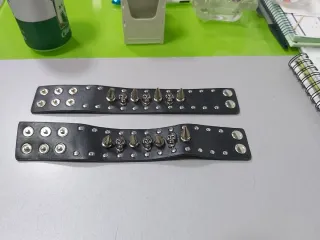 2 Pulseras Cuero Pinchos Calaveras Talla Única