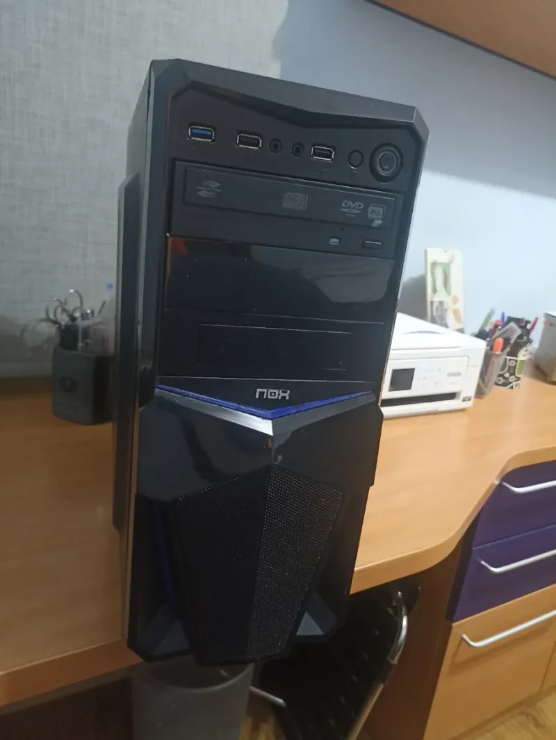 Torre Nox i5 8600k Negra y Azul