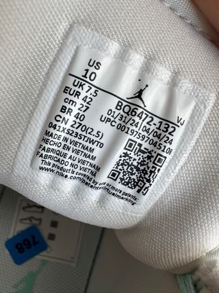 Nike Jordan Beige y Verde Menta