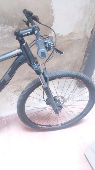 Bicicleta de montaña casi nueva