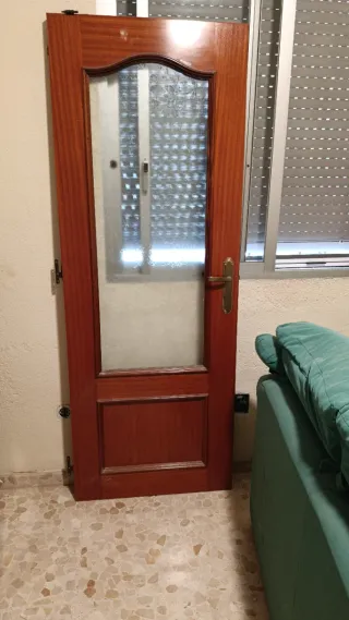 Puerta de madera interior