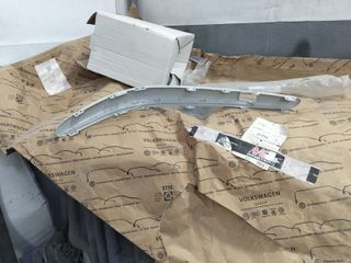 Moldura Paragolpes Delantero lado derecho mercedes