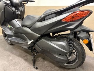 Yamaha XMAX 300 2022 Negra