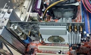 VGA Point of View Nvidia AGP FX5500 256MB 128 bit