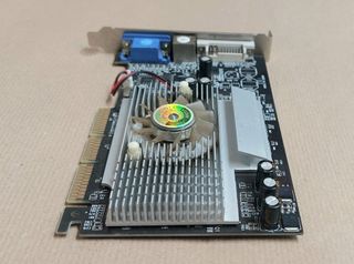 VGA Point of View Nvidia AGP FX5500 256MB 128 bit