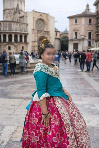 Traje Fallera Niña S.XVIII + Manteletas