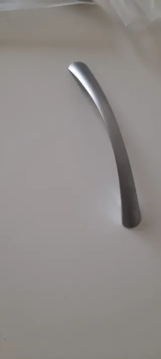 Tiradores de cajón plateados