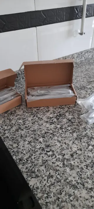 Tiradores de cajón plateados