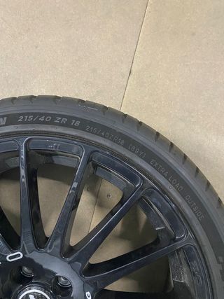 4 Llantas OZ 18" Grupo VAG 5x100 Michelin