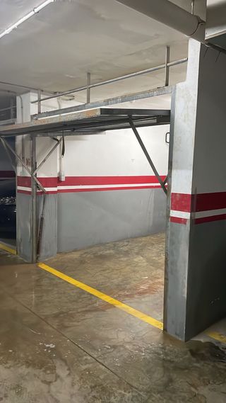 Cabina garaje esquina Vall d’Albaida- Els Serrans