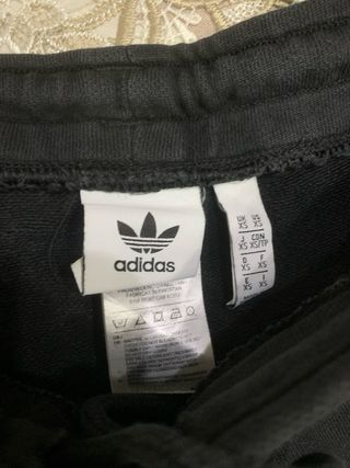 Pantaloncini Adidas neri con bande laterali