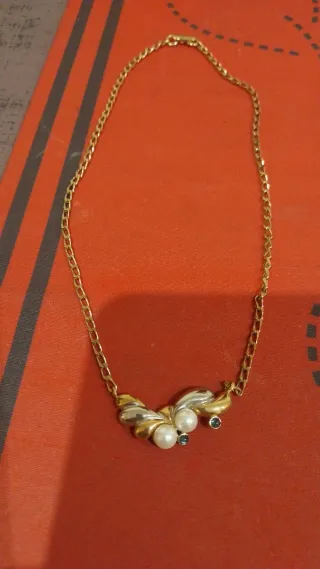 Conjunto collar y pendientes perlas