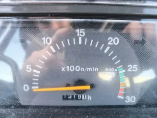 Tractor Iseki 5470 TG con cabina