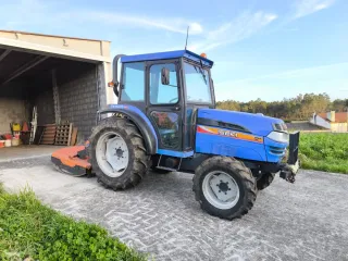 Tractor Iseki 5470 TG con cabina