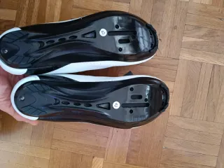 Zapatillas Ciclismo B-Pro Blancas n°40,41,43,44