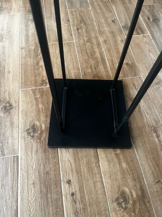 Elegante soporte para leña
