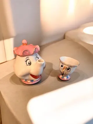 Teiere e tazze de La Bella e la Bestia