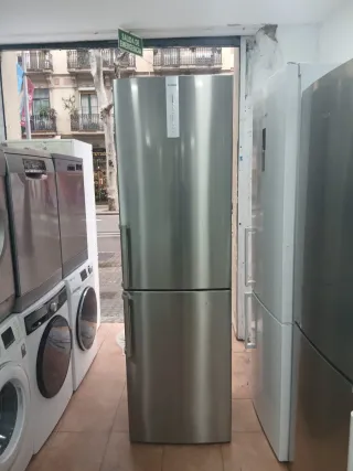 NEVERA COMBI BOSCH NO FROST ENERGÍA A+