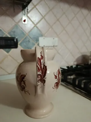 Brocca ceramica Elio Cerbella di  Gubbio