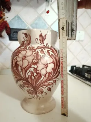 Brocca ceramica Elio Cerbella di  Gubbio