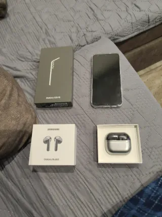 Samsung Galaxy S25 FE Nuevo más cascos Samsung 3