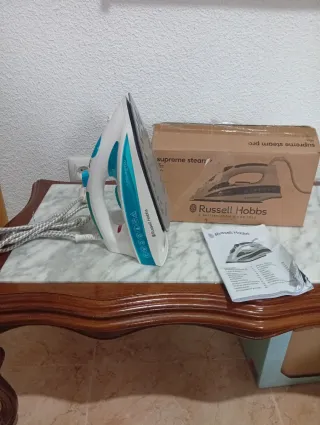 Plancha Russell Hobbs Supreme Steam Pro