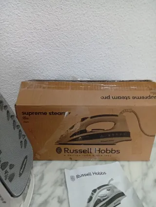 Plancha Russell Hobbs Supreme Steam Pro
