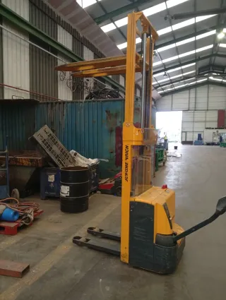 Carretilla elevadora de batería