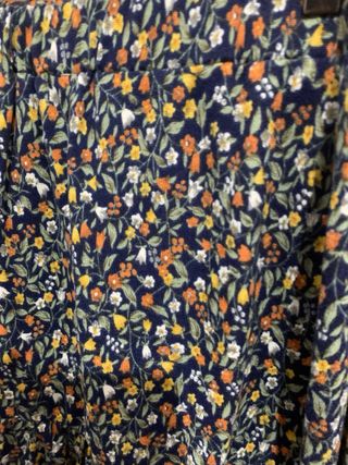 Falda preciosa de flores Hug & Clau