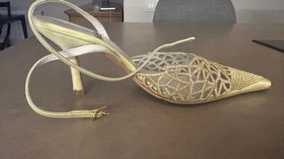 Zapatos de fiesta dorados Gino Vaello Un solo uso