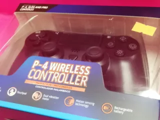 Mando Inalámbrico PS4 (Negro)