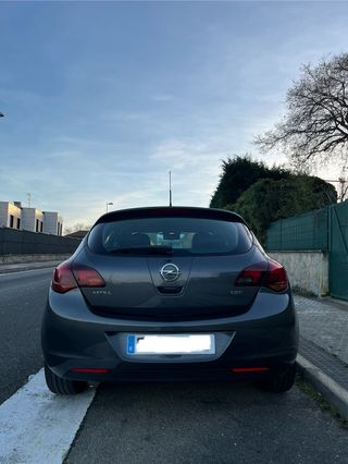 Opel Astra 1.7 CDTI 110 Cosmo ST