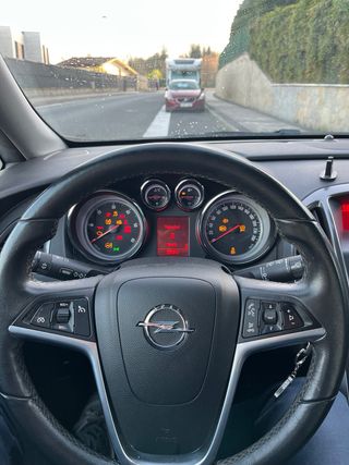 Opel Astra 1.7 CDTI 110 Cosmo ST