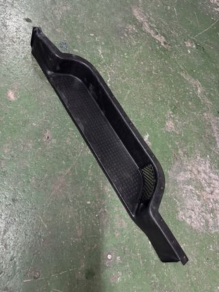 Escalón puerta lateral VW T4