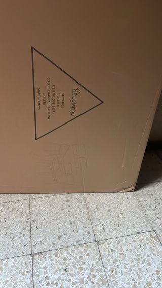 Mesa comedor + 4 sillas madera y metal