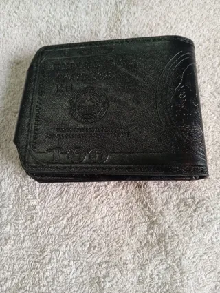 Billetera de hombre negra