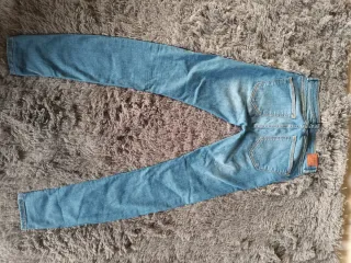 Pantalón vaquero Zara azul