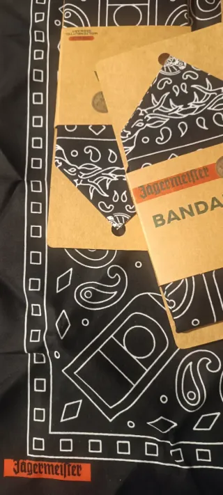 Lote 5 Bandanas Jägermeister